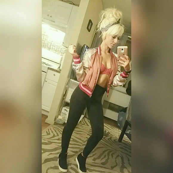 Meet your Posher, Samantha - Picture 6 of 6